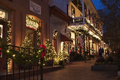 Dahlonega christmas - OLD FASHIONED CHRISTMAS IN DAHLONEGA. Dahlonega When: November 24 – December 31, 2023. Bedecked in thousands of twinkling lights, a show-stopping two-story Christmas tree on the square, the town of Dahlonega looks and feels like a holiday wonderland.